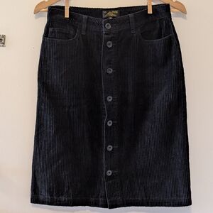 Le Mont St. Michel: Chic French Corduroy Midi Skirt in Black, Size 6.